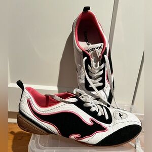 KangaROOS sneakers- brand new never worn sz 8.5 women’s Limbo22